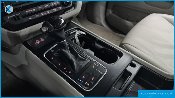KIA CARNIVAL 9-SEATER LUXURY