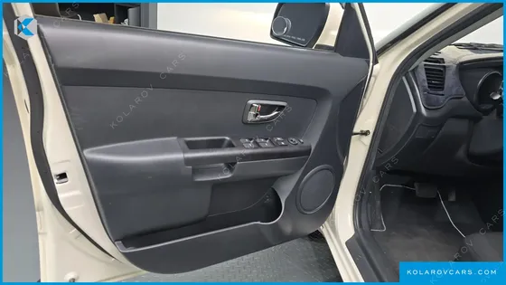 KIA SOUL GASOLINE 1.6 SMART