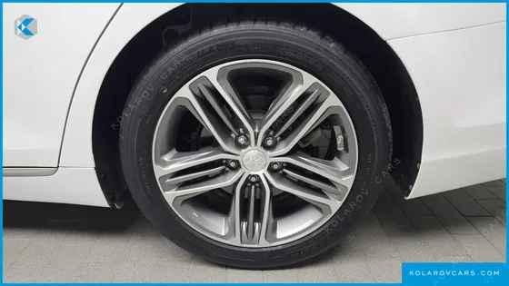 HYUNDAI GRANDEUR 3.0 PREMIUM