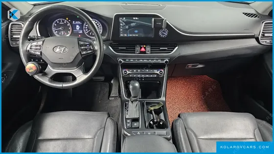 HYUNDAI GRANDEUR 3.0 PREMIUM