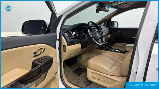 KIA CARNIVAL 7-SEATER LIMOUSINE