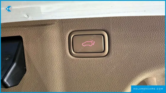 KIA CARNIVAL 7-SEATER LIMOUSINE