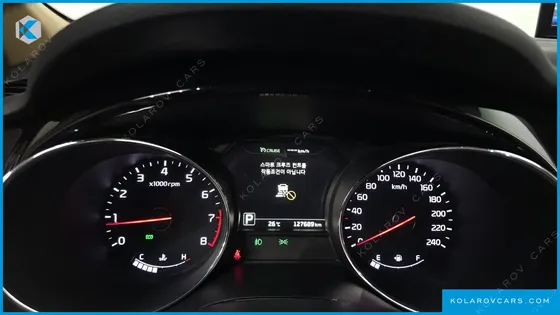 KIA CARNIVAL GASOLINE 7-SEATER HI-LIMOUSINE