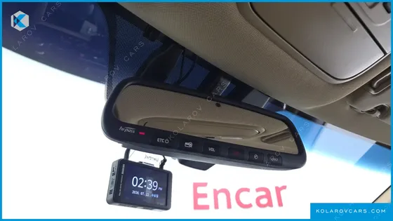 KIA CARNIVAL GASOLINE 7-SEATER HI-LIMOUSINE
