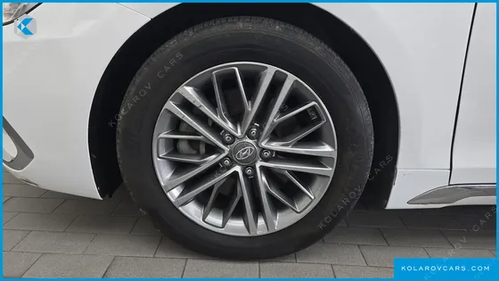 HYUNDAI GRANDEUR 2.4 MODERN
