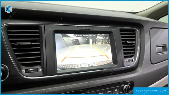 KIA CARNIVAL 11-SEATER LUXURY