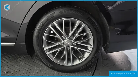 HYUNDAI GRANDEUR 3.0 LPI MODERN BASIC (RENTAL CAR)