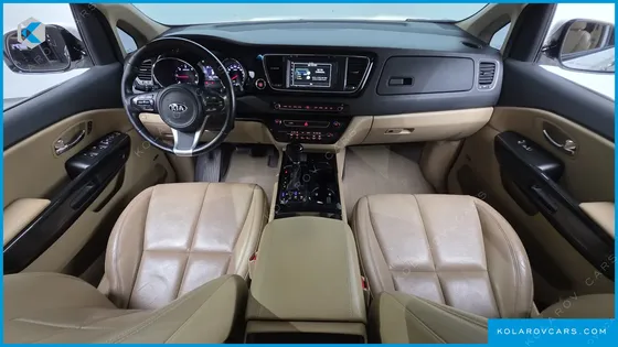 KIA CARNIVAL 9-SEATER NOBLESSE
