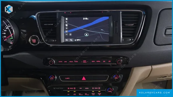KIA CARNIVAL 9-SEATER NOBLESSE