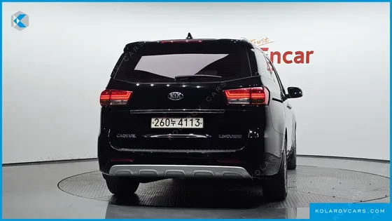 KIA CARNIVAL 7-SEATER LIMOUSINE