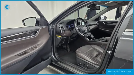 HYUNDAI GRANDEUR 2.2 DIESEL PREMIUM