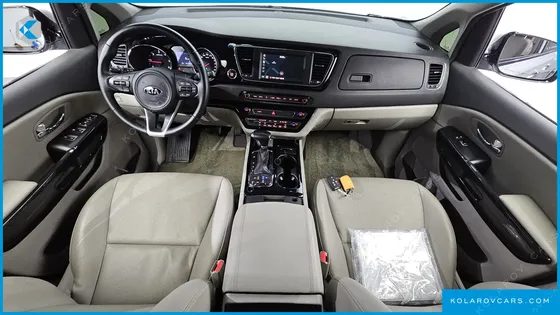 KIA CARNIVAL 9-SEATER PRESTIGE
