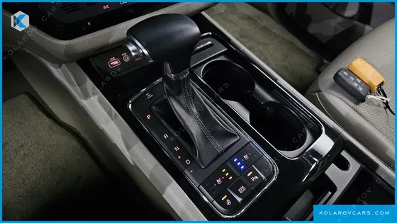 KIA CARNIVAL 9-SEATER PRESTIGE