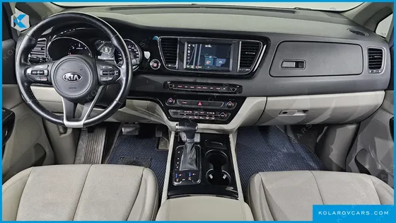KIA CARNIVAL 9-SEATER NOBLESSE