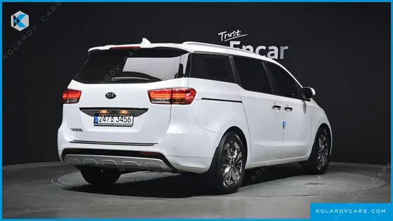 KIA CARNIVAL 9-SEATER PRESTIGE