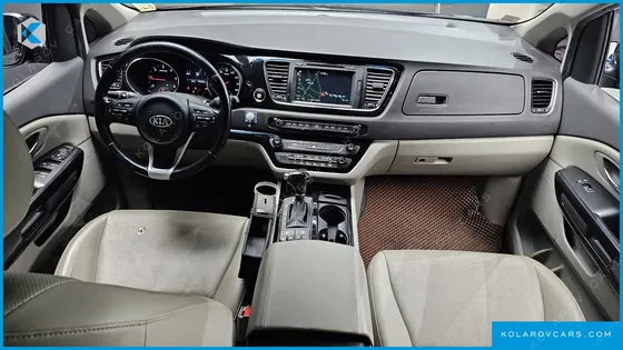 KIA CARNIVAL 11-SEATER PRESTIGE