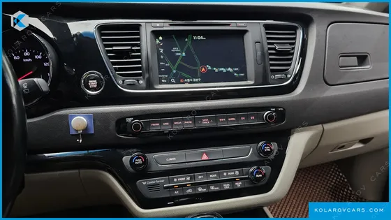 KIA CARNIVAL 11-SEATER PRESTIGE