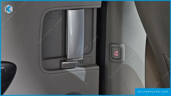 KIA CARNIVAL 11-SEATER PRESTIGE