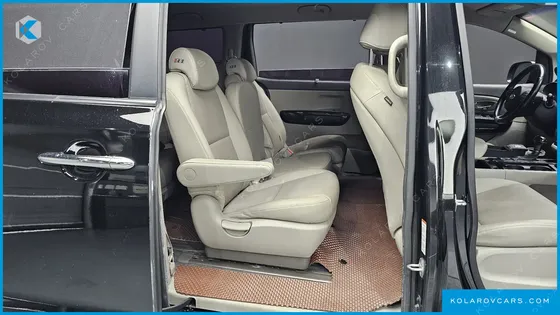 KIA CARNIVAL 11-SEATER PRESTIGE