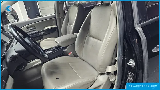 KIA CARNIVAL 11-SEATER PRESTIGE