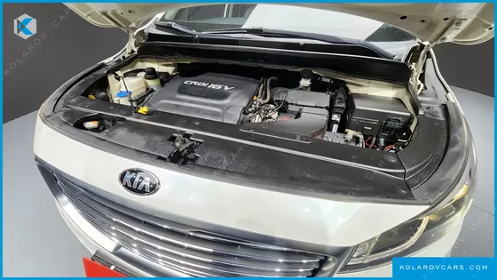 KIA CARNIVAL 9-SEATER PRESTIGE