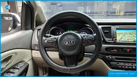 KIA CARNIVAL 9-SEATER PRESTIGE