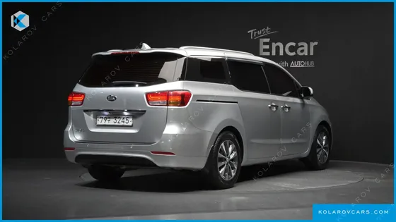 KIA CARNIVAL 11-SEATER NOBLESSE