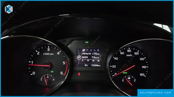 KIA CARNIVAL 11-SEATER NOBLESSE