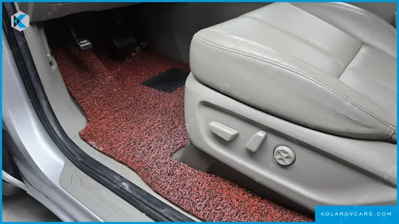 KIA CARNIVAL 11-SEATER NOBLESSE