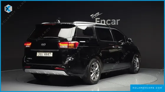 KIA CARNIVAL 9-SEATER NOBLESSE