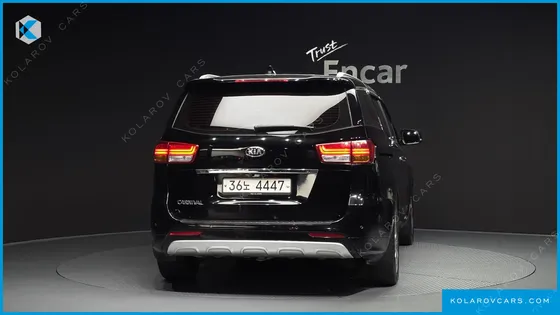 KIA CARNIVAL 9-SEATER NOBLESSE