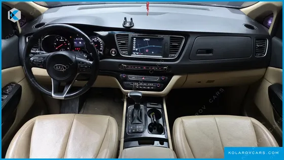 KIA CARNIVAL 9-SEATER NOBLESSE