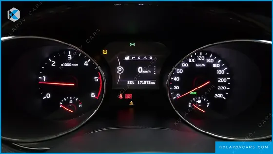 KIA CARNIVAL 9-SEATER NOBLESSE