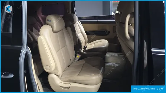 KIA CARNIVAL 9-SEATER NOBLESSE