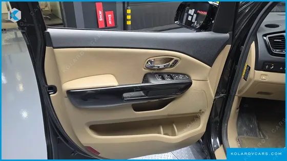 KIA CARNIVAL 9-SEATER NOBLESSE