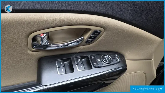 KIA CARNIVAL 9-SEATER NOBLESSE