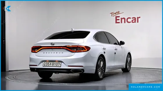 HYUNDAI GRANDEUR 2.4 MODERN BASIC (RENTAL CAR)