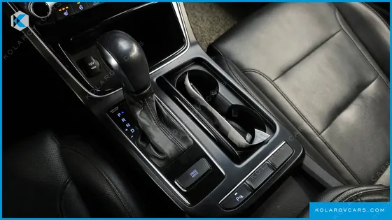 HYUNDAI GRANDEUR 2.4 MODERN BASIC (RENTAL CAR)