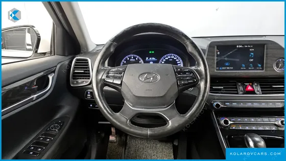 HYUNDAI GRANDEUR 2.4 MODERN BASIC (RENTAL CAR)