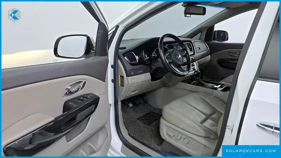 KIA CARNIVAL 9-SEATER NOBLESSE