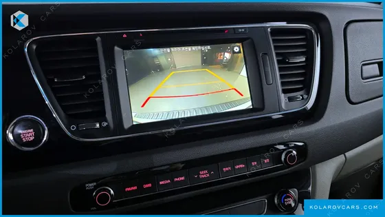 KIA CARNIVAL 9-SEATER NOBLESSE