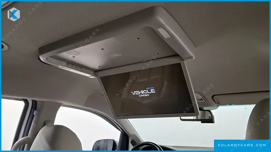KIA CARNIVAL 9-SEATER NOBLESSE