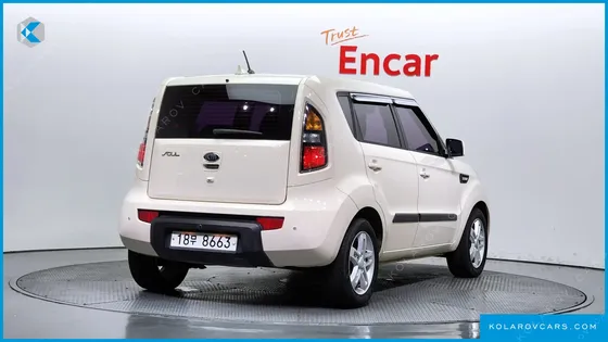KIA SOUL GASOLINE 1.6 SMART