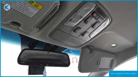 KIA CARNIVAL 7-SEATER LIMOUSINE