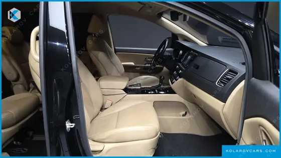 KIA CARNIVAL 9-SEATER HI-LIMOUSINE