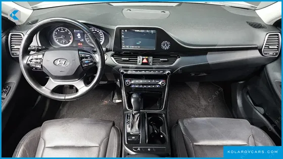 HYUNDAI GRANDEUR 3.0 LPI MODERN (RENTAL CAR)