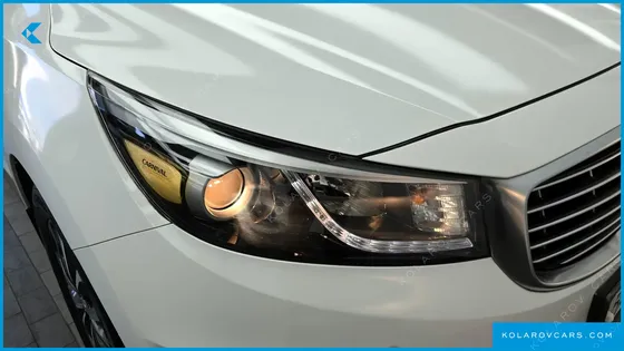 KIA CARNIVAL 9-SEATER LUXURY