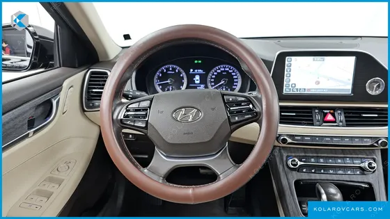 HYUNDAI GRANDEUR 2.4 PREMIUM