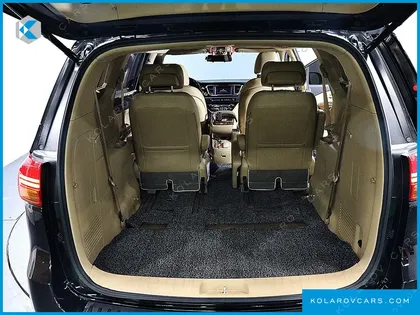 KIA CARNIVAL GASOLINE 7-SEATER HI-LIMOUSINE