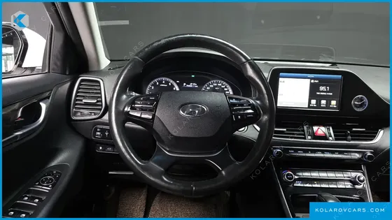 HYUNDAI GRANDEUR 2.4 PREMIUM